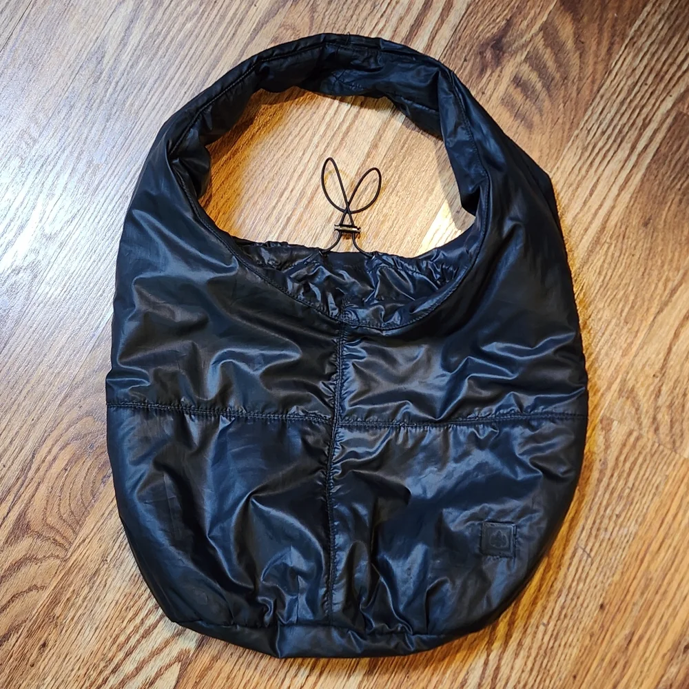 Rainforest Black Packable Puff Travel Tote Bag Slouchy Shoulder Bag